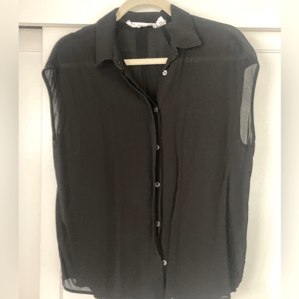 Wilt sleeveless black top
